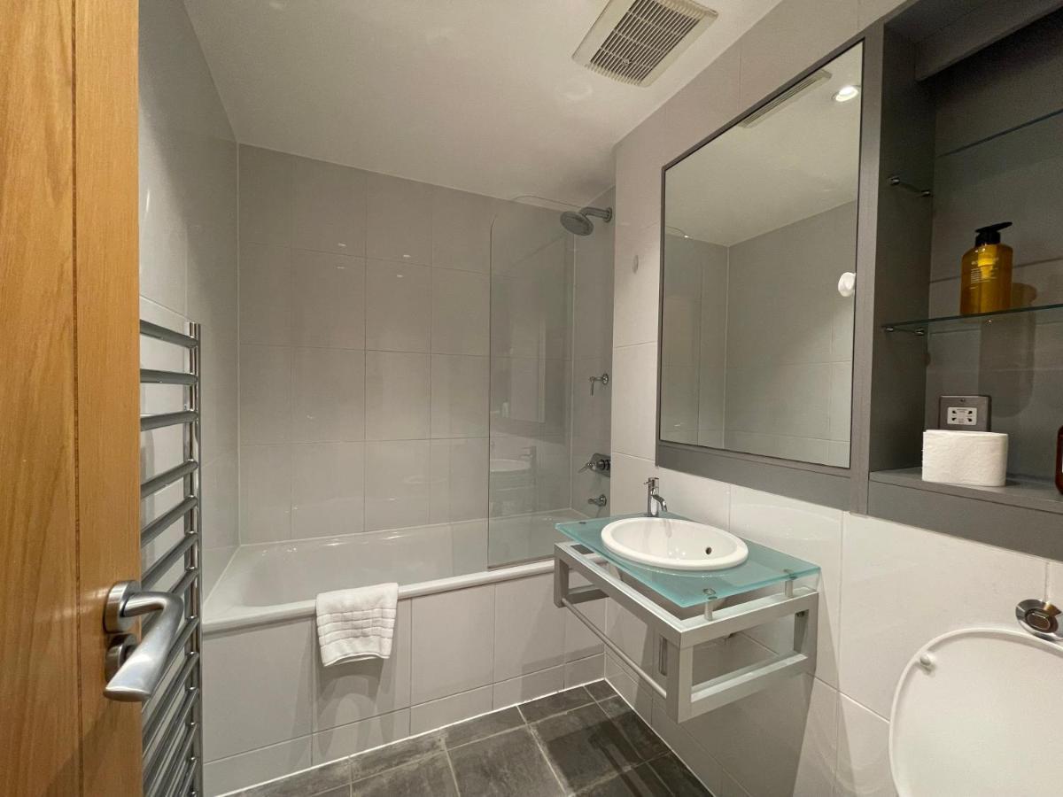 Stunning Westminster Apartment - 9 Albert London Eksteriør billede